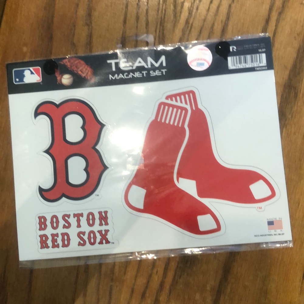 New Boston Red Sox magnet sets official mlb set